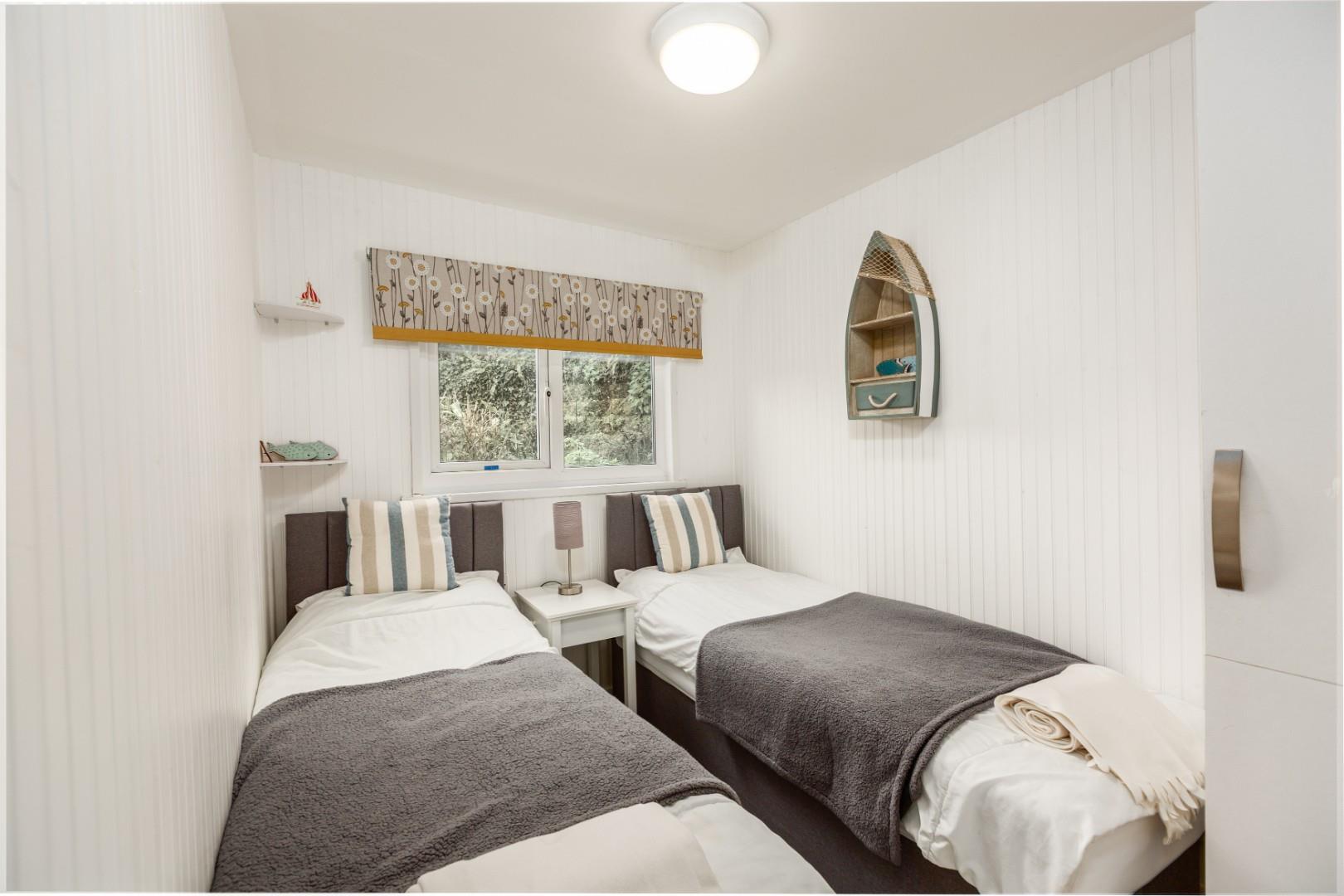 Summercliffe, Caswell, SA3 3BR